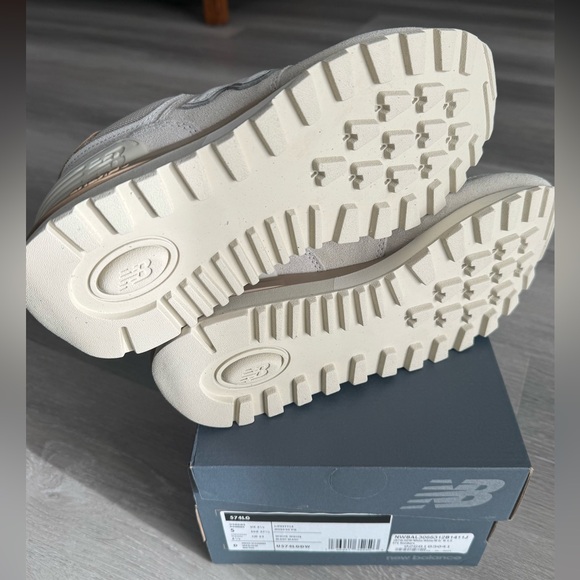 New Balance 574 Sneakers Ivory/Cream Women’s US 6.5/Men’s US 5 (U574LGDW) - Picture 6 of 8
